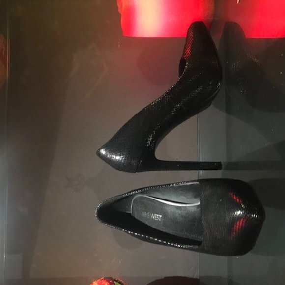 Nine West Heels - Picture 1 of 1
